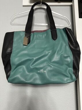 Brand new Coach leather tote bag.